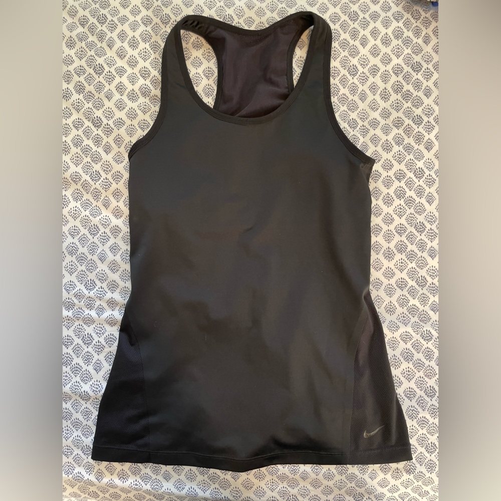 Nike tank